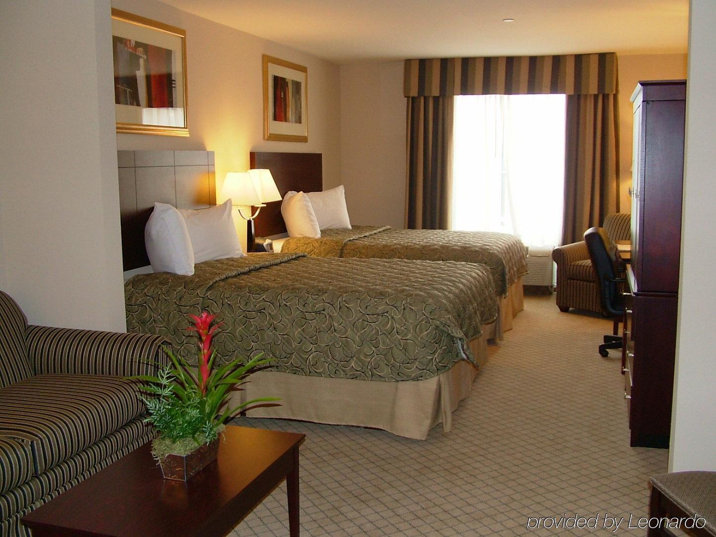 Holiday Inn Express Hotel & Suites Lafayette By Ihg Номер фото